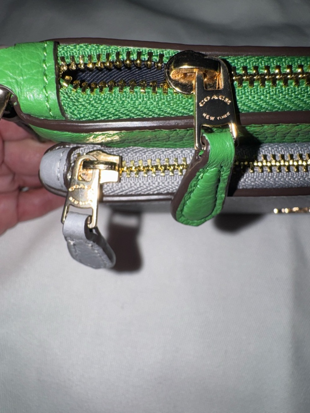 Coach Double Zip Wristlet Green Gray - Picture 7 of 8